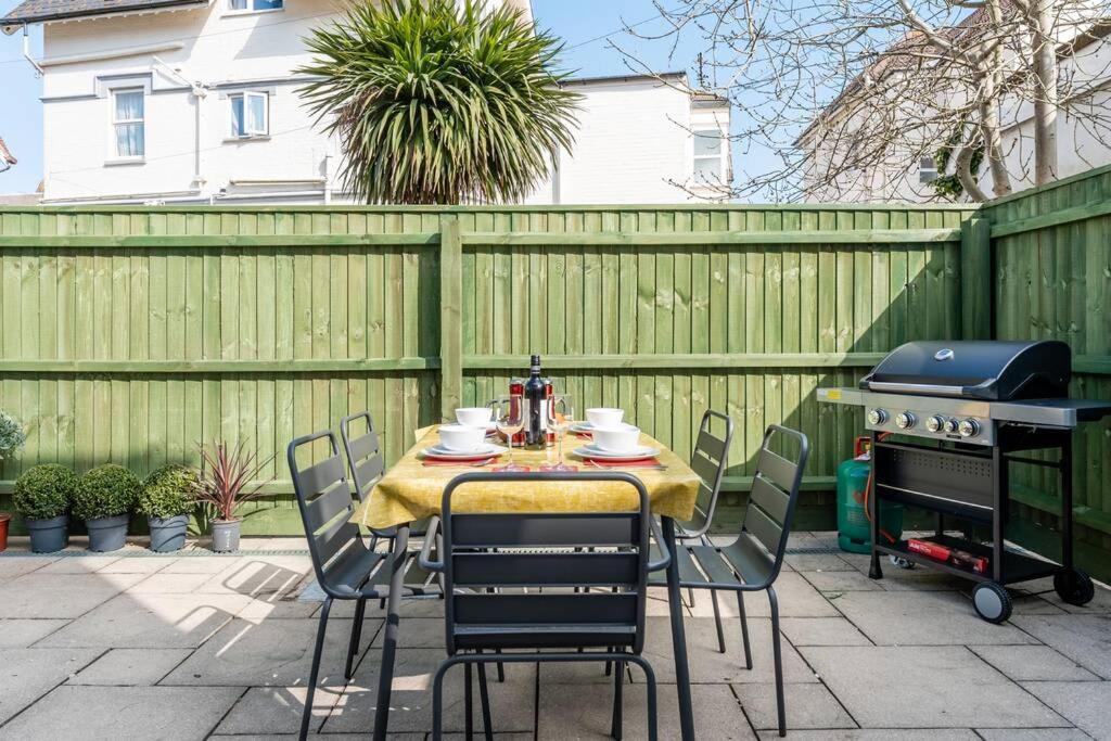 Apartmán Rockmount Court Bournemouth Exteriér fotografie